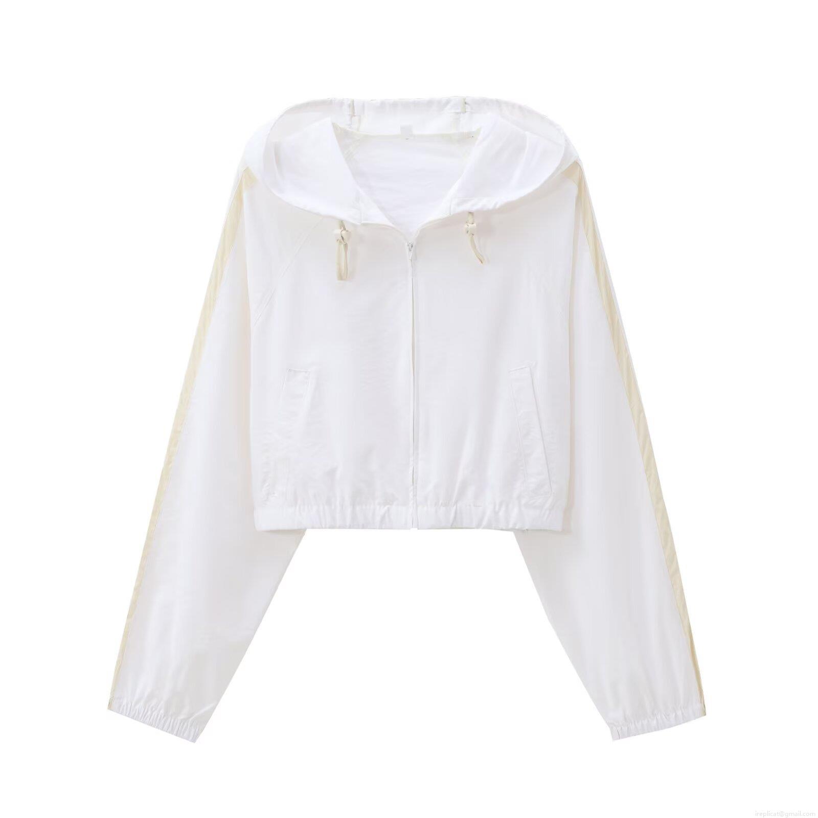 Women's Fashion Casual Taslon Nylon Hooded Jacket Short Lightweight Contrast Striped Windbreaker Zip Up Coat For Autumn