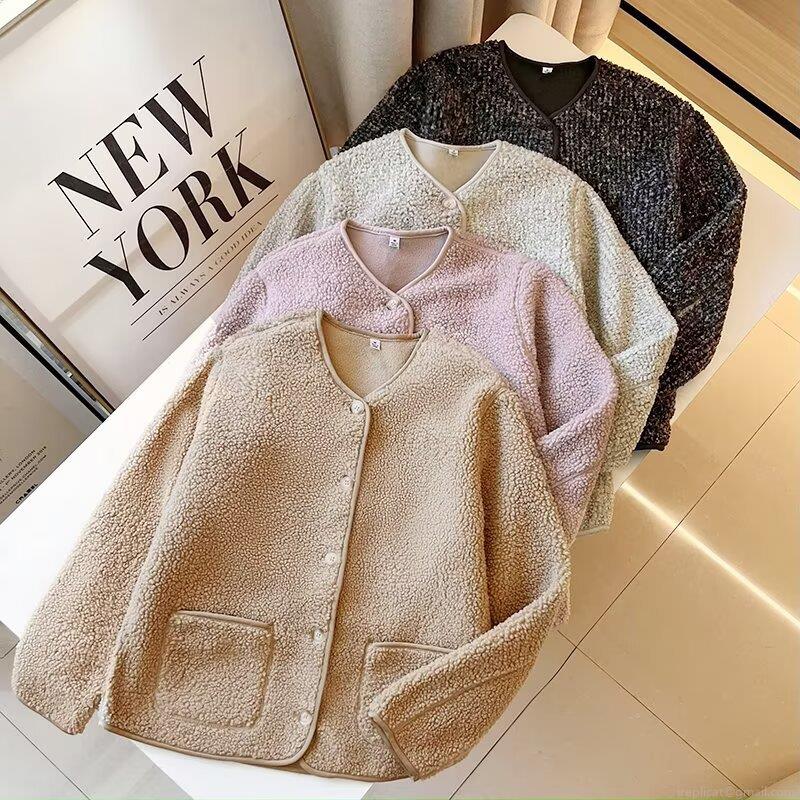 Women's Casual Fleece Cardigan Jacket Loose Round Neck Button Down Lamb Wool Coat With Pockets Solid Color Warm Fall Winter Outerwear