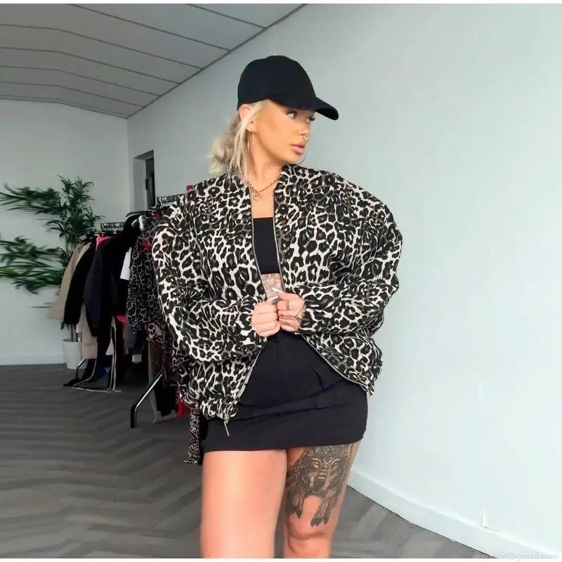 Women's Fashion Leopard Print Bomber Jacket Loose Fit Long Sleeve Zipper Up Outerwear Casual Polyester Coat For Autumn