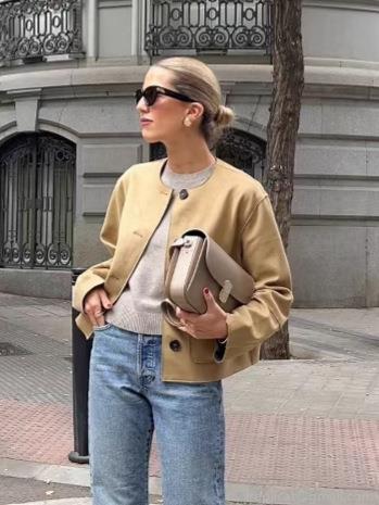 Women's Faux Suede Jacket Round Neck Long Sleeve Button Down Short Coat With Pockets Casual Streetwear Solid Color Minimalist Outerwear Jacket for Ladies