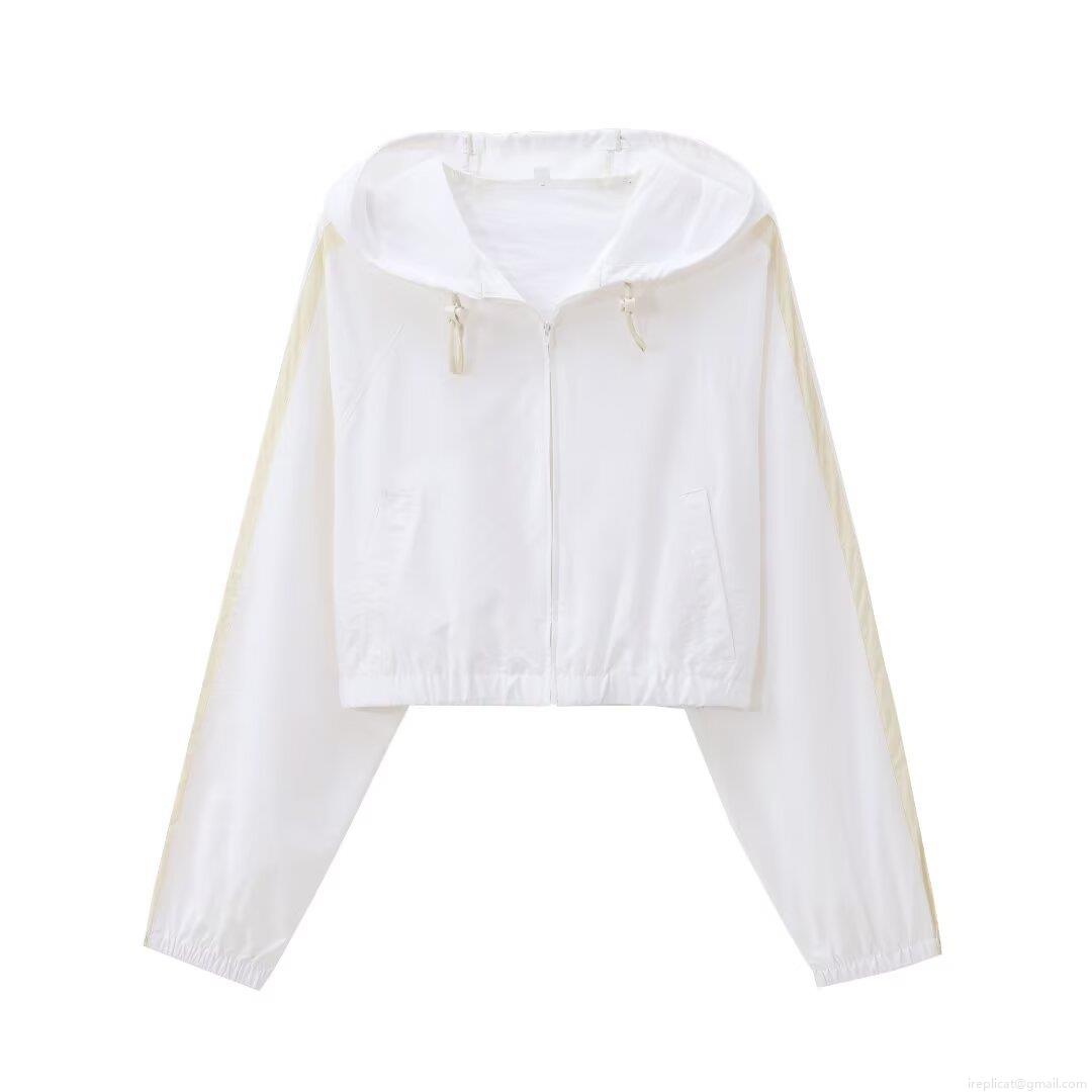 Women's Lightweight Sun Protection Jacket Breathable UV Protection Hooded Windbreaker Loose Fit Casual Outdoor Sports Zip Up Coat with Drawstring