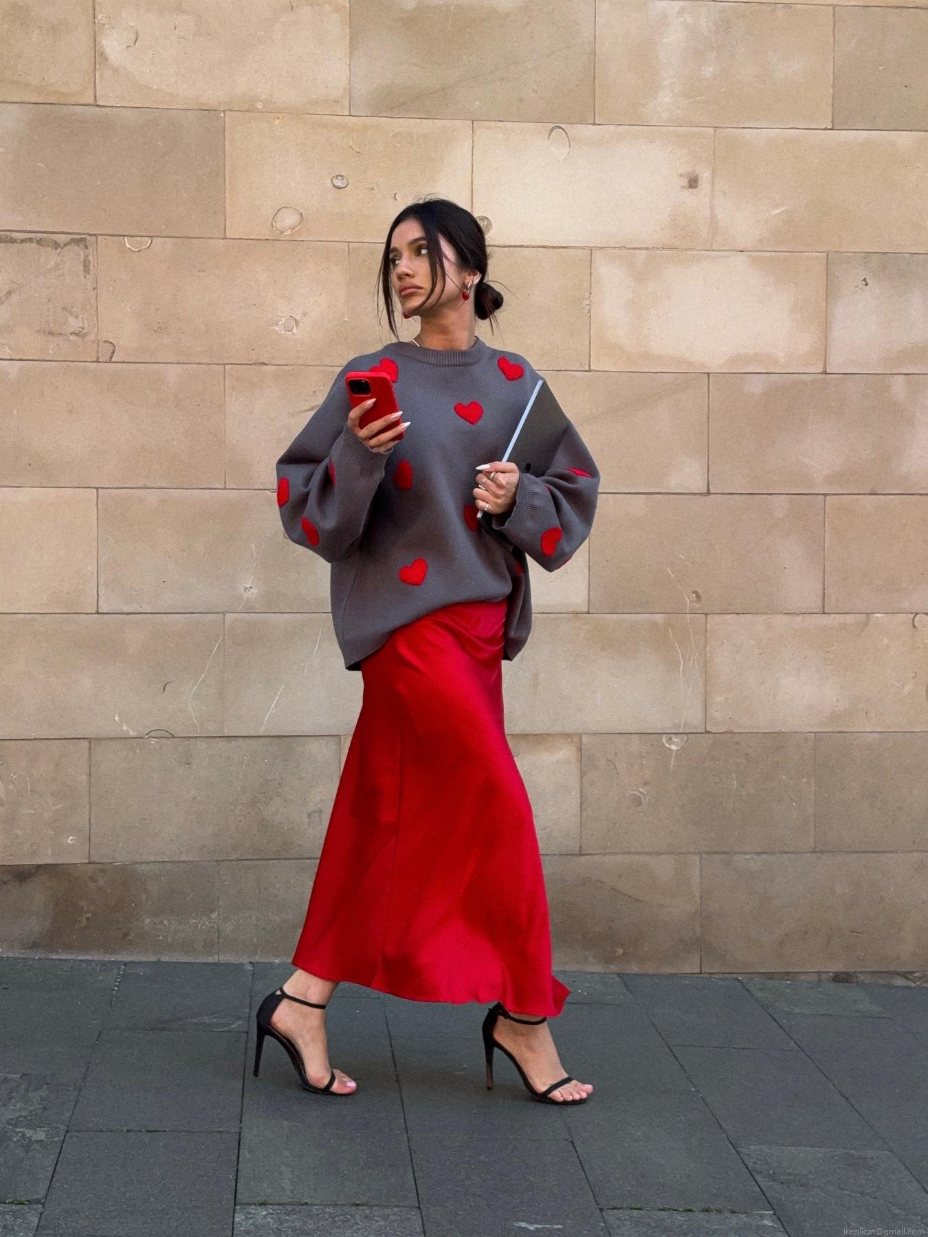 Women's Oversized Heart Pattern Knitted Sweater Cotton Blend Casual Slouchy Round Neck Long Sleeve Pullover Tops For Autumn Winter