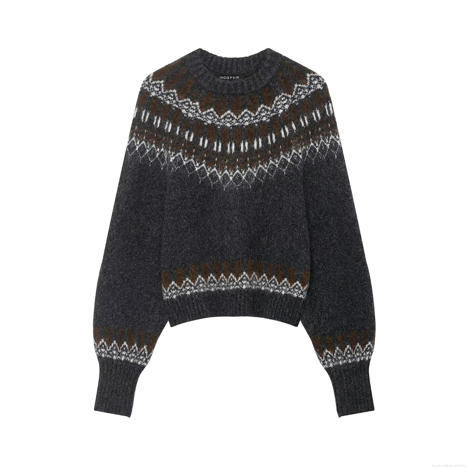 Women's Polyester Fair Isle Jacquard Knitted Sweater Round Neck Long Sleeve Contrast Color Pullover Autumn Winter Warm Loose Retro Knitwear Tops