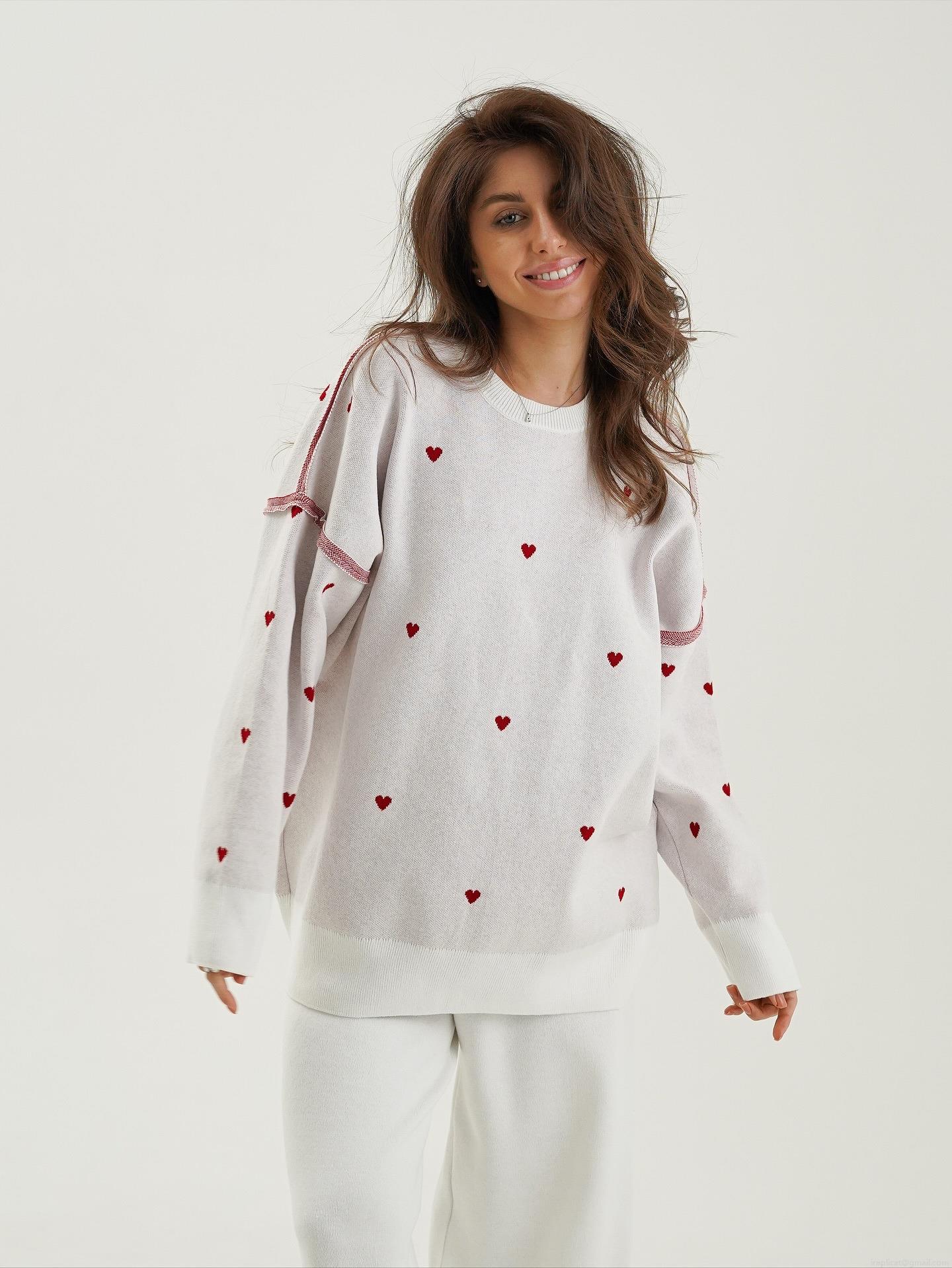 Women's Heart Pattern Knit Sweater Oversized Long Sleeve Crew Neck Pullover Top Casual Fall Winter Sweetheart Knitwear Streetwear Ladies Jumpers